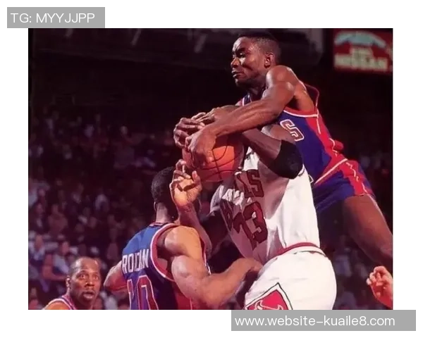 乔丹在对阵活塞时的最高得分记录及其背后的精彩故事 乔丹在对阵活塞时的最高得分记录及其背后的精彩故事