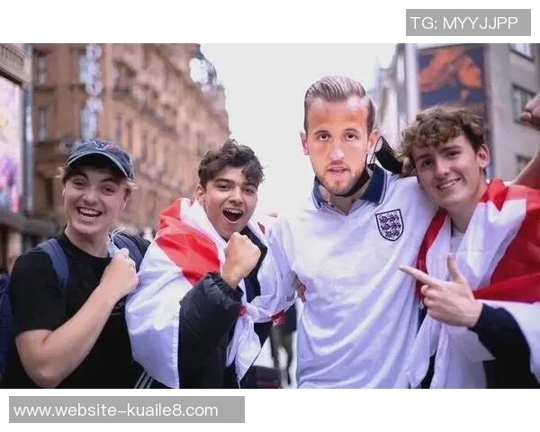 凯恩的传奇之路:从草根球员到世界足球巨星的成长历程 凯恩的传奇之路:从草根球员到世界足球巨星的成长历程