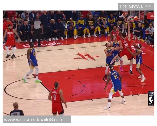 勇士与火箭西部决赛第三场激战回顾及精彩瞬间分析 勇士与火箭西部决赛第三场激战回顾及精彩瞬间分析